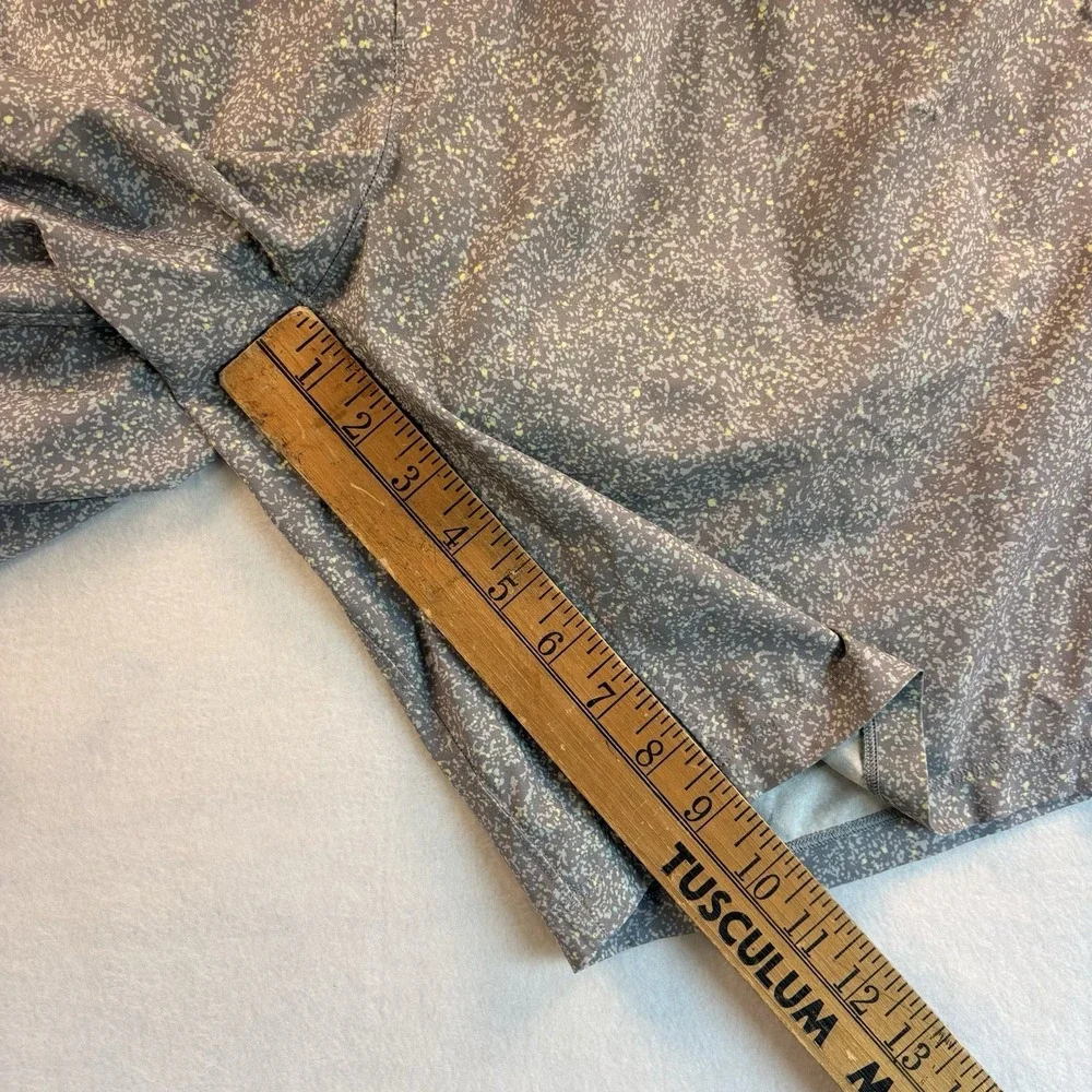 Lululemon Shorts Mens L Jitter Dot Gray Pace Breaker Lined Stretch Zip Pocket